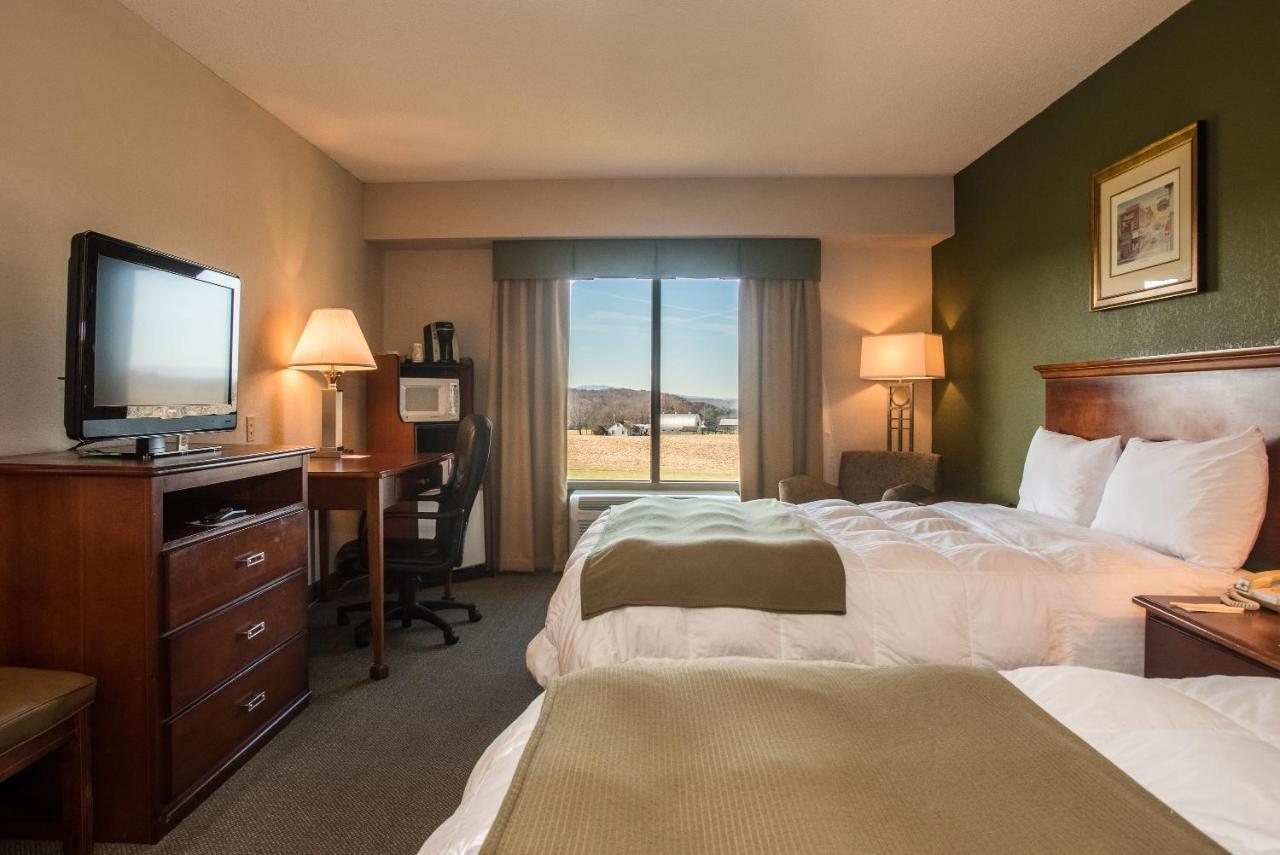 Round Hill Inn Orange Екстериор снимка